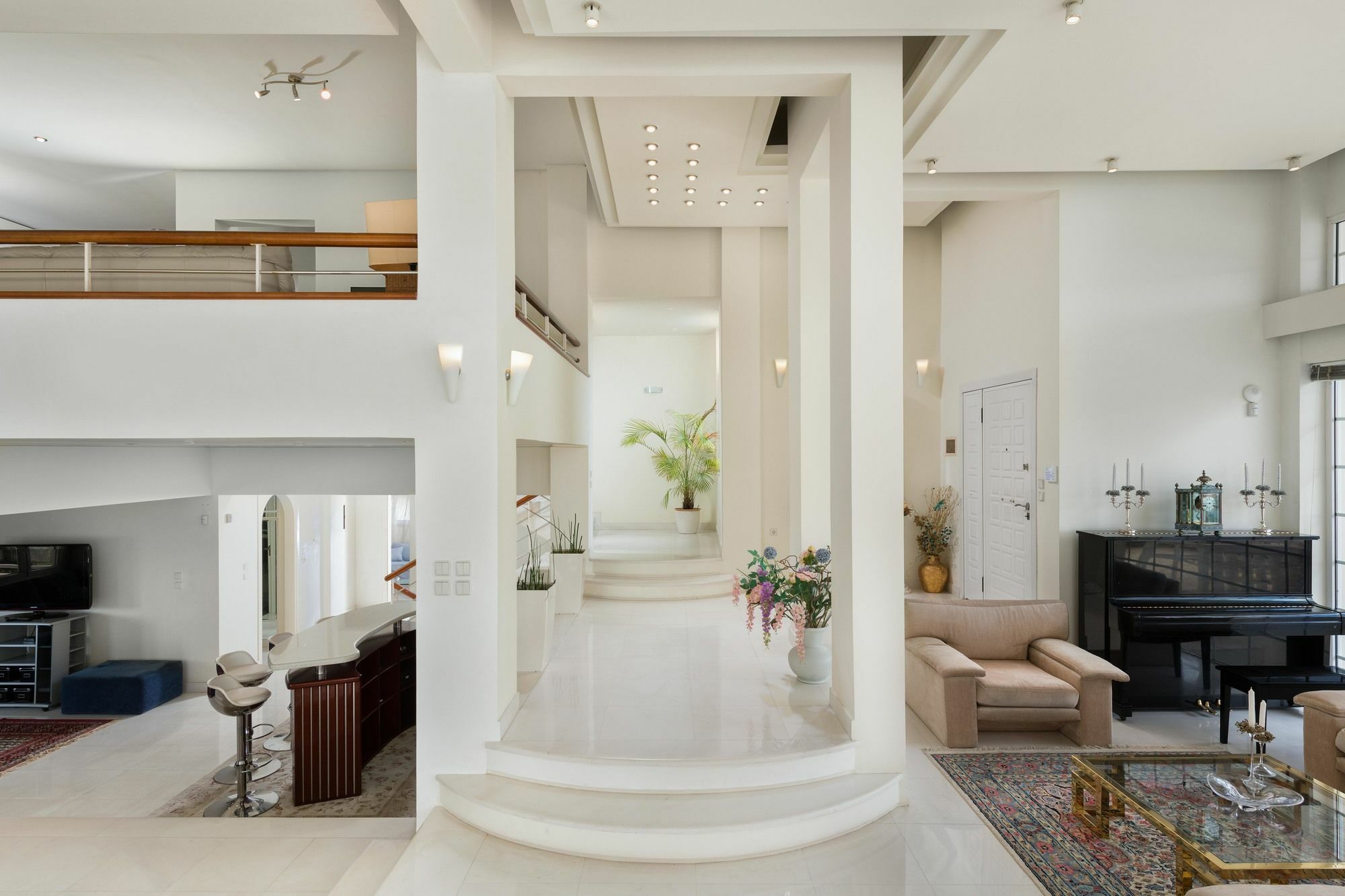 Vila Mansion *